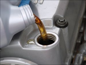 Какое масло нужно двигателю вашего автомобиля?