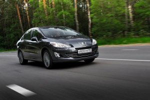 В России и Украине стартовали продажи дизельного Peugeot 408