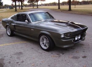 Ford Mustang Eleanor, который снялся в фильме "Угнать за 60 секунд", продали с молотка