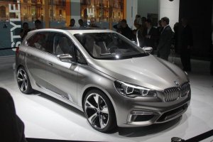 Новая модель от BMW будет переднеприводной