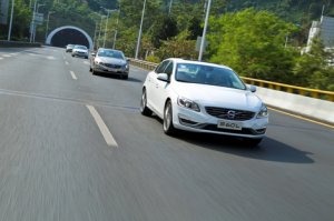 Компания Volvo сделает машины на дорогах безопаснее