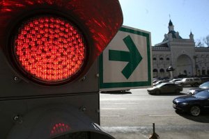 В России будет разрешен поворот направо под запрещающий сигнал светофора