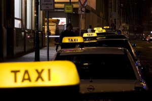 Как работают современные службы такси Киева?