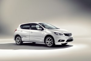 Nissan Tiida получил рублевые цены