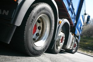 Как выбрать шины для грузового автомобиля?